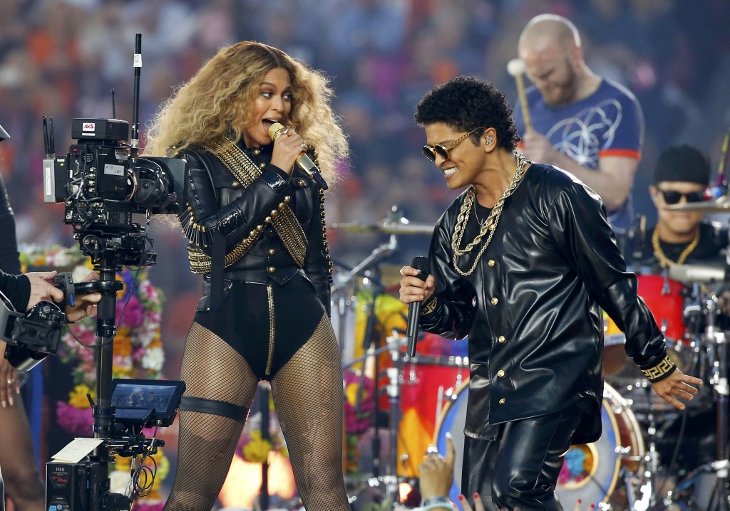 Super Bowl- Beyonce ve Bruno Mars